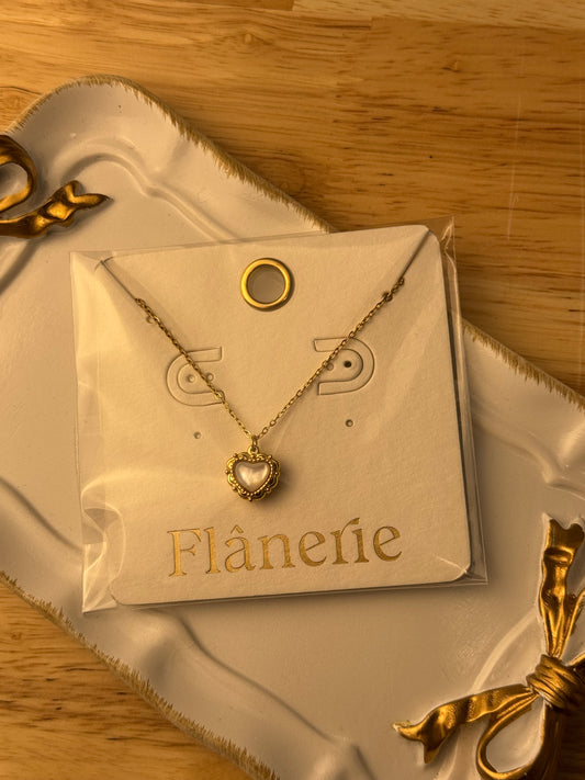 Summer Salute Vintage Heart Necklace